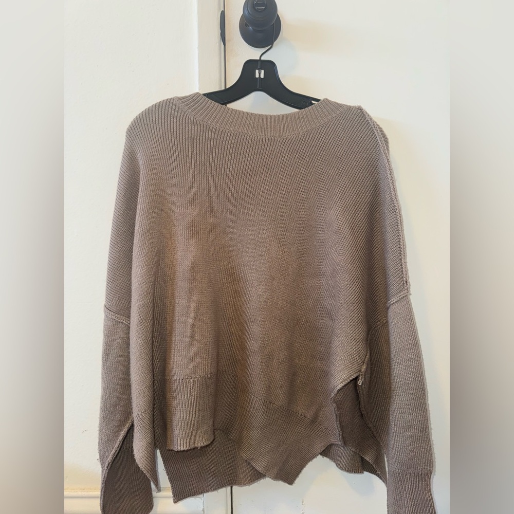 windsor "good vibes oversized pullover sweater" - L - mocha